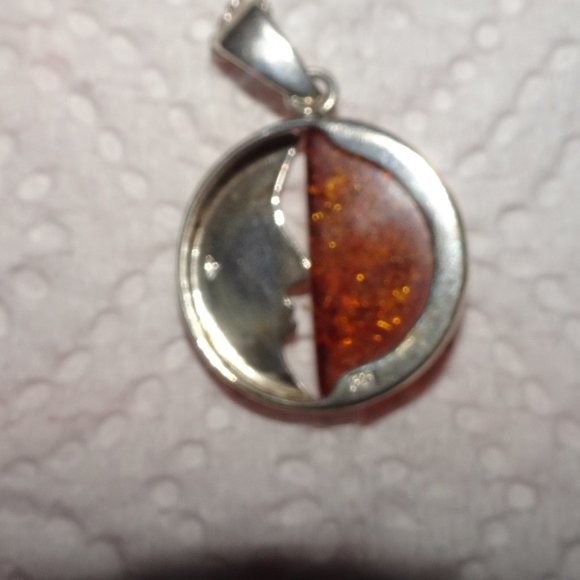 Vtg. 925 SS Amber Man In Moon Pendant Necklace - Picture 3 of 8